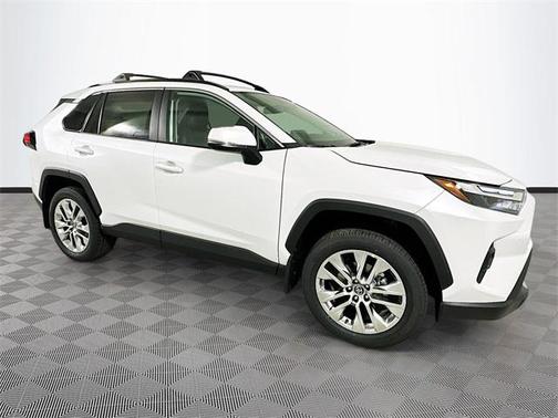 2025 Toyota RAV4 XLE Premium