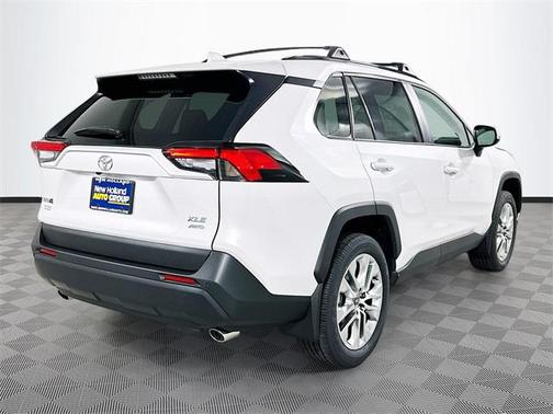 2025 Toyota RAV4 XLE Premium