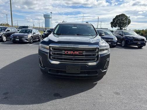 2022 GMC Acadia AWD AT4