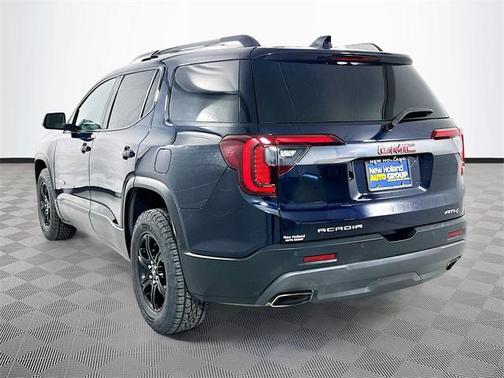 2022 GMC Acadia AWD AT4
