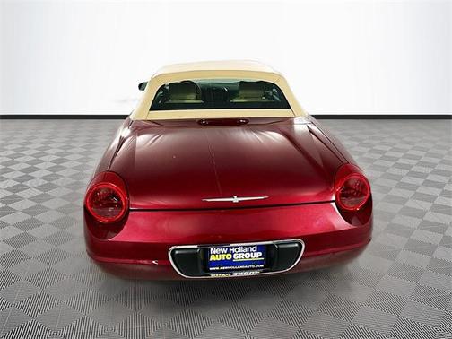 2004 Ford Thunderbird Base