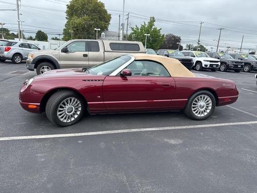 2004 Ford Thunderbird Base
