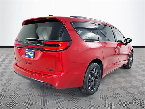2026 Chrysler Pacifica Limited