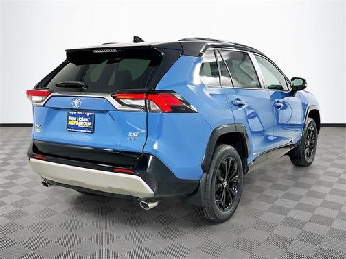 2025 Toyota RAV4 Hybrid SE