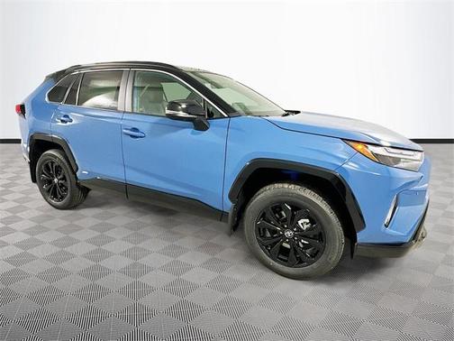 2025 Toyota RAV4 Hybrid SE