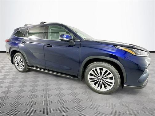 2025 Toyota Highlander Platinum