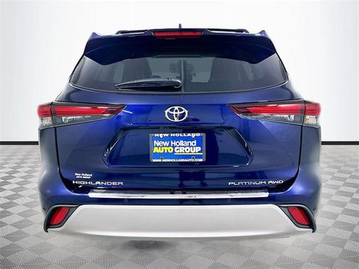 2025 Toyota Highlander Platinum