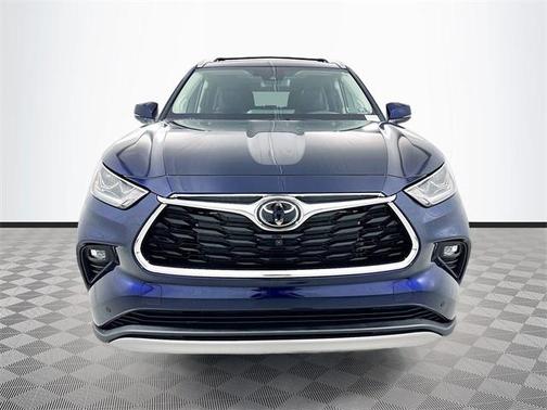 2025 Toyota Highlander Platinum