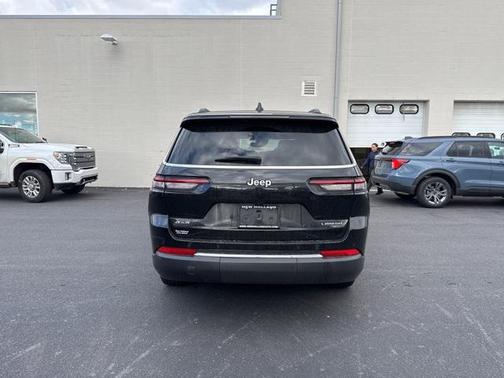 2024 Jeep Grand Cherokee L Laredo