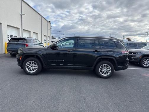 2024 Jeep Grand Cherokee L Laredo
