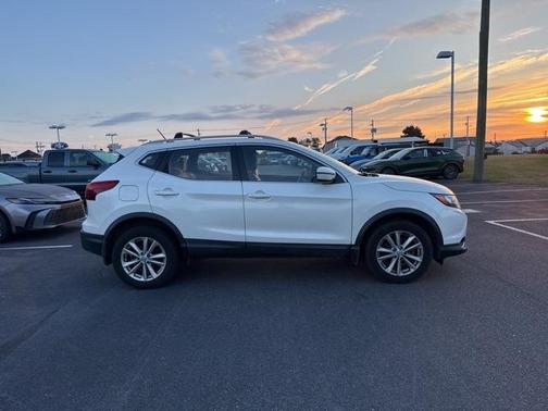 2018 Nissan Rogue Sport SV