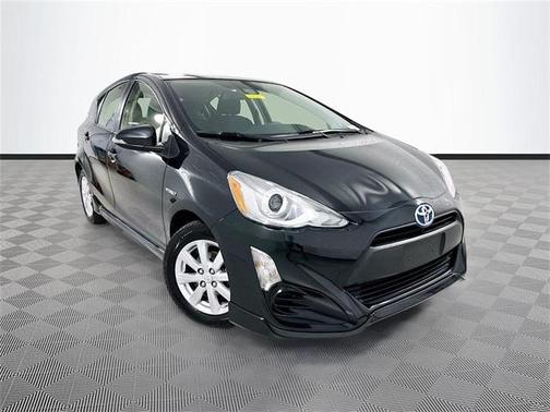 2017 Toyota Prius c Four