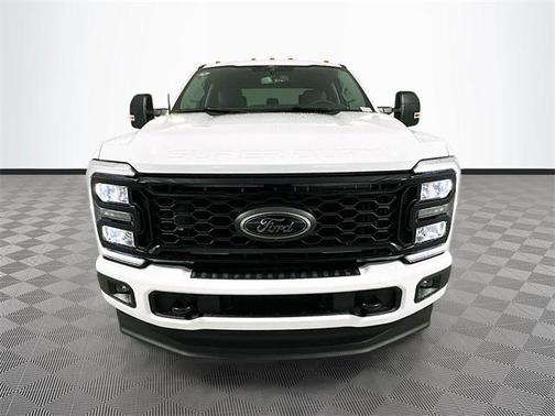 2026 Ford F-350 XLT