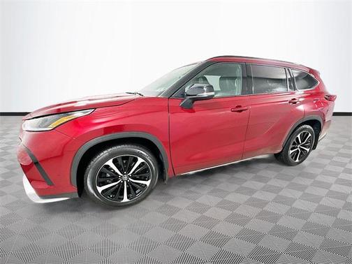 2022 Toyota Highlander XSE