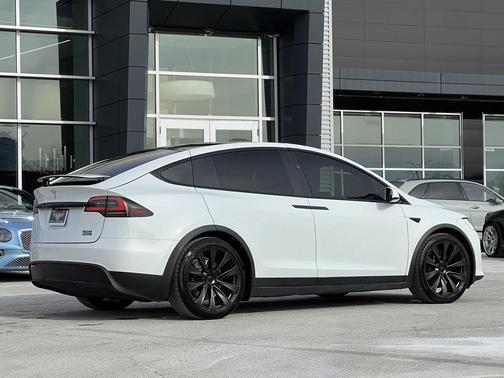 2022 Tesla Model X Plaid Tri Motor All-Wheel Drive