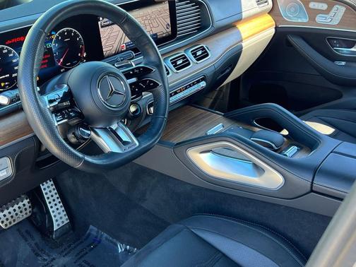 2025 Mercedes-Benz AMG GLS 63 Base