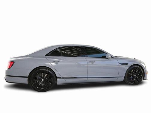 2022 Bentley Flying Spur V8