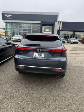 Coastal Gray Metallic 2024 Toyota Venza Limited