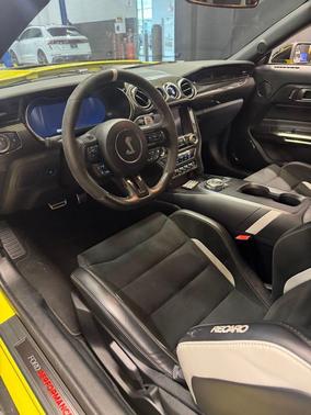 Grabber Yellow 2021 Ford Shelby GT500 Base