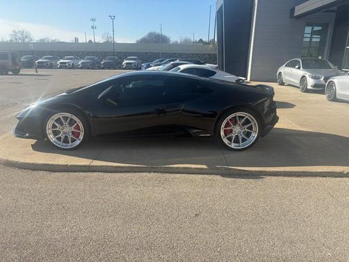 2020 Lamborghini Huracan EVO Base