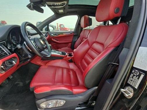 2023 Porsche Macan GTS
