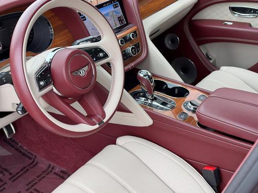 Candy Red by Mulliner 2025 Bentley Bentayga Azure