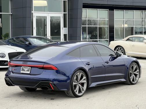 2021 Audi RS 7 4.0T