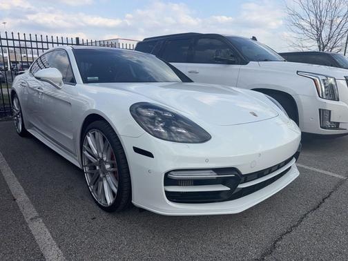 White 2017 Porsche Panamera Turbo