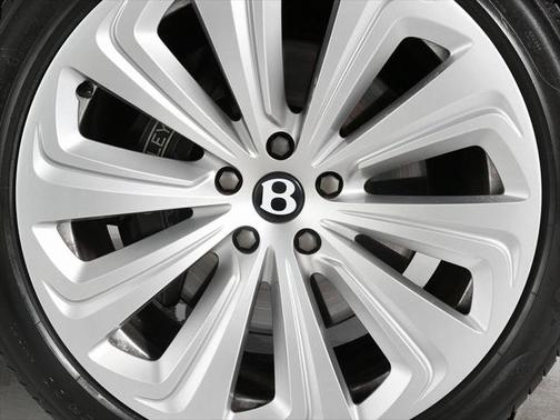 2022 Bentley Bentayga V8