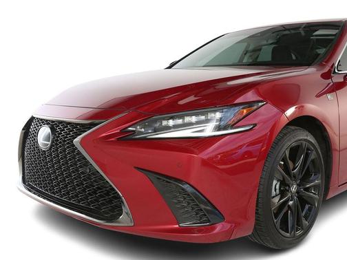 Matador Red Mica 2025 Lexus ES 300h F SPORT Design