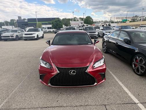 Matador Red Mica 2025 Lexus ES 300h F SPORT Design