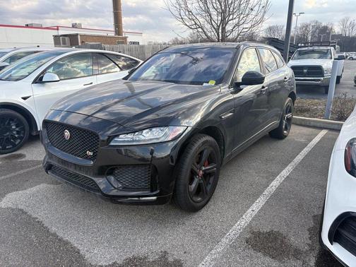 2018 Jaguar F-PACE S