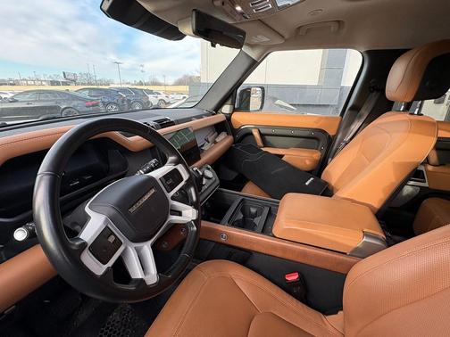 2023 Land Rover Defender 130 First Edition