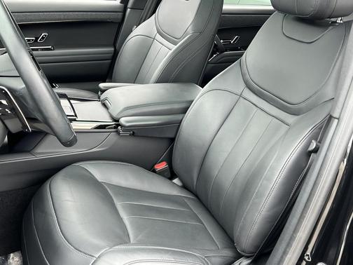 2024 Land Rover Range Rover Sport SE