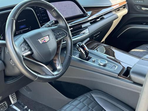2022 Cadillac Escalade Sport Platinum