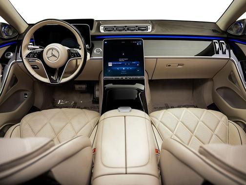 Selenite Grey/Cirrus Silver 2024 Mercedes-Benz Maybach S 580 4MATIC