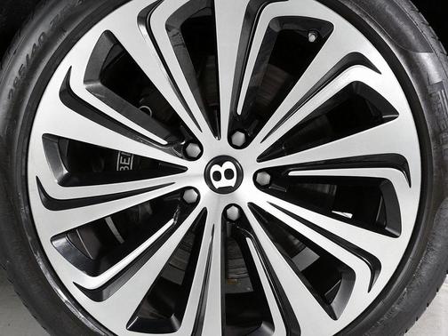 2022 Bentley Bentayga V8