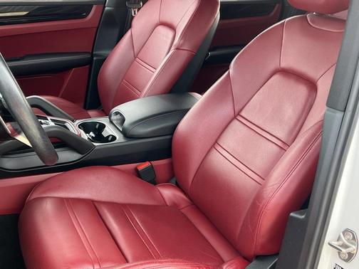 2019 Porsche Cayenne Cayenne