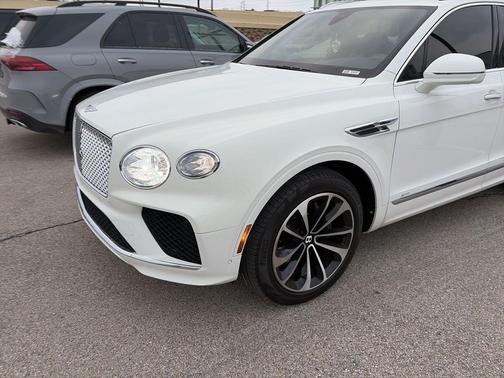 2021 Bentley Bentayga Hybrid AWD