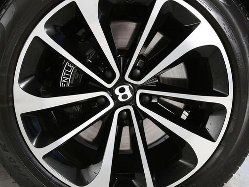 2021 Bentley Bentayga Hybrid AWD