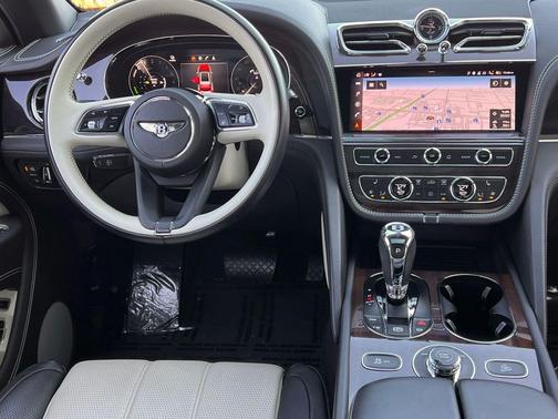 2021 Bentley Bentayga Hybrid AWD
