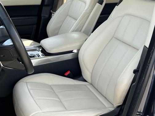Loire Blue Metallic 2019 Land Rover Range Rover Sport HSE