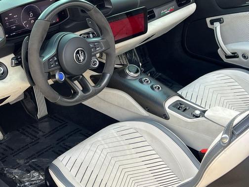 Gray 2023 Maserati MC20 Cielo