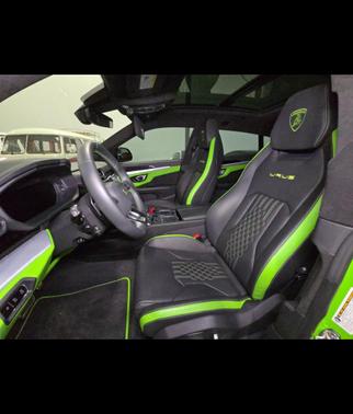 2023 Lamborghini Urus S