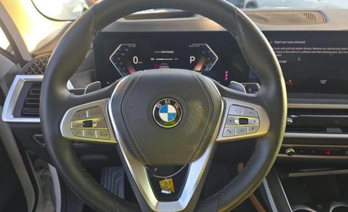 Alpine White 2023 BMW X7 xDrive40i