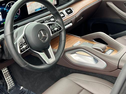 2022 Mercedes-Benz GLS 450 4MATIC