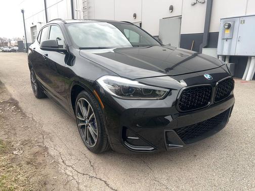2022 BMW X2 M35i