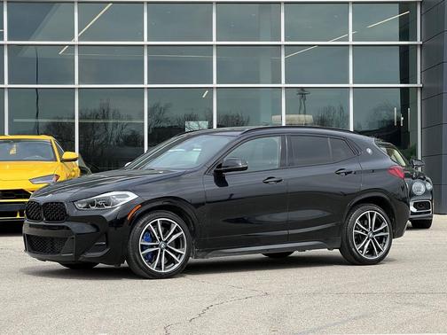 Black Sapphire Metallic 2022 BMW X2 M35i