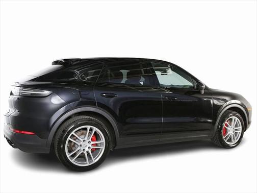 2021 Porsche Cayenne Base