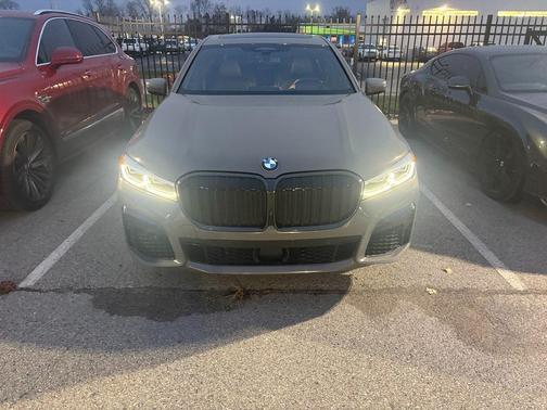 2021 BMW 750 i xDrive